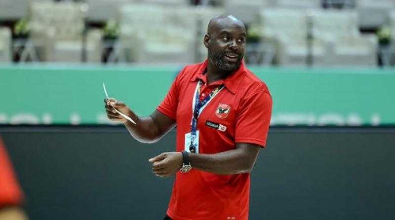 محاضرة بالفيديو للاعبي يد الأهلي قبل مواجهة الخليج السعودي