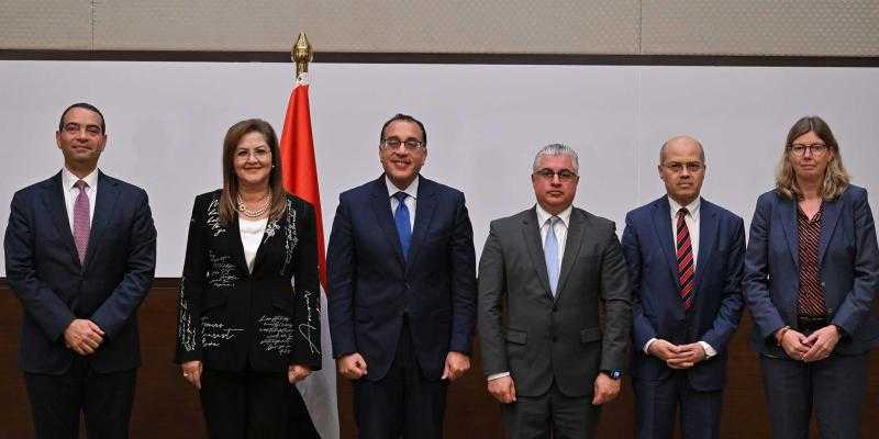 توقيع اتفاقية لإنشاء مجمع صناعة السيارات المشترك بالمنطقة الصناعية بشرق بورسعيد EPAZ