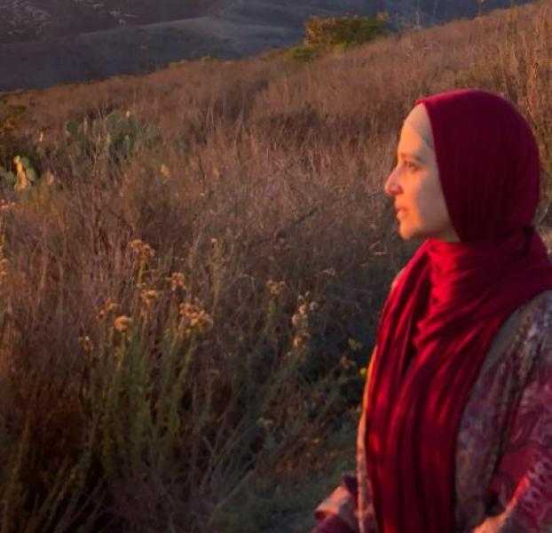 حنان ترك في أحدث ظهور لها: الخطر أن تفقد الإحساس بالفرق بين الحق والباطل