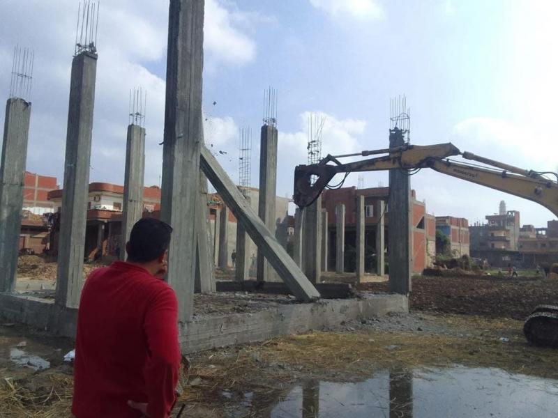 إزالة تعديات مخالفة على الأراضي الزراعية في 4 مراكز بكفر الشيخ