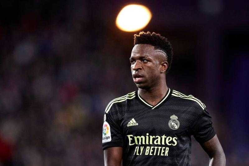 تطورات إصابة فينيسيوس وعودته إلى ريال مدريد