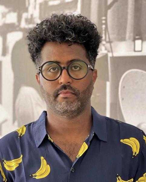 المخرج إبراهيم عمر ينتهي من تصوير فيلم بعد ذلك لن يحدث شيء
