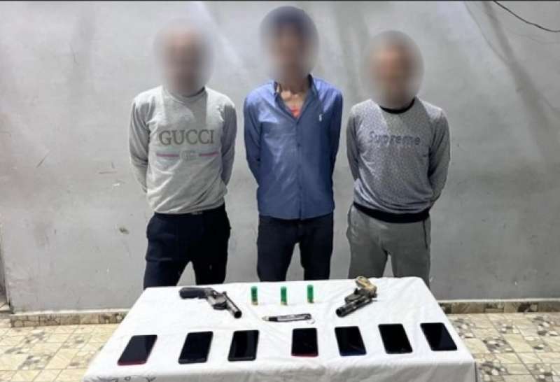 خط أحمر