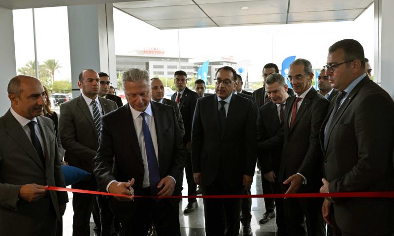 خط أحمر