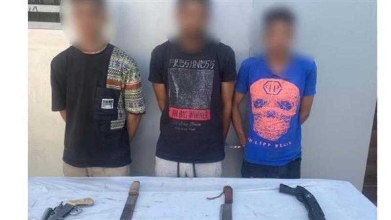 ضبط 3 أشخاص لقيامهم باستدارج عامل توصيل طلبات والتعدى عليه وسرقة دراجته النارية بكرداسة
