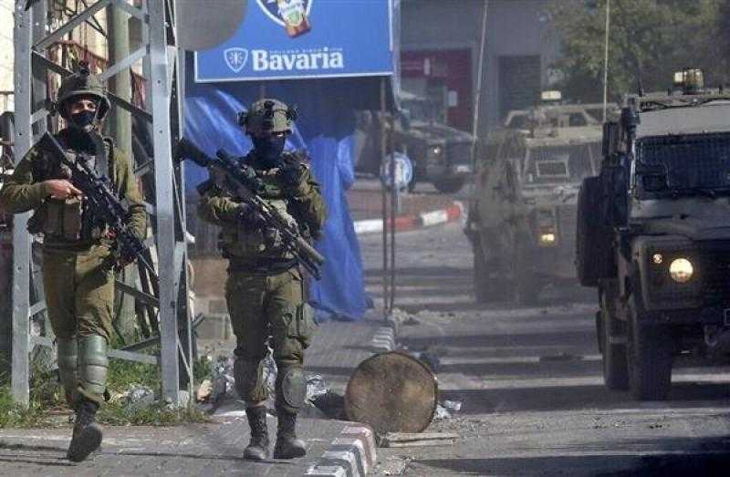 الاحتلال الإسرائيلي يقتحم مخيم عقبة جبر