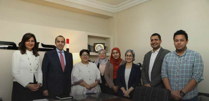 خط أحمر