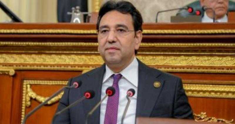 النائب أيمن محسب يطالب بدعم الصناعات المغذية لصناعة السيارات الكهربائية محليا