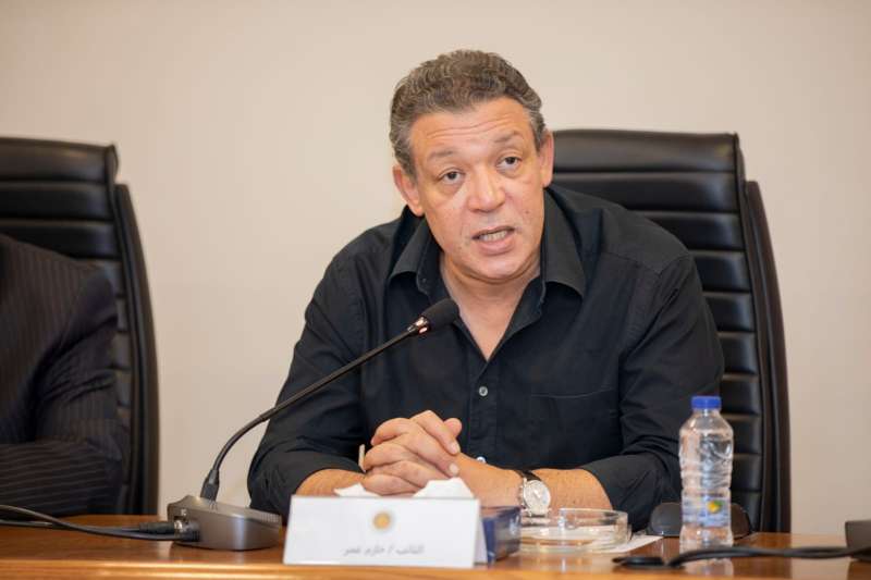 خط أحمر