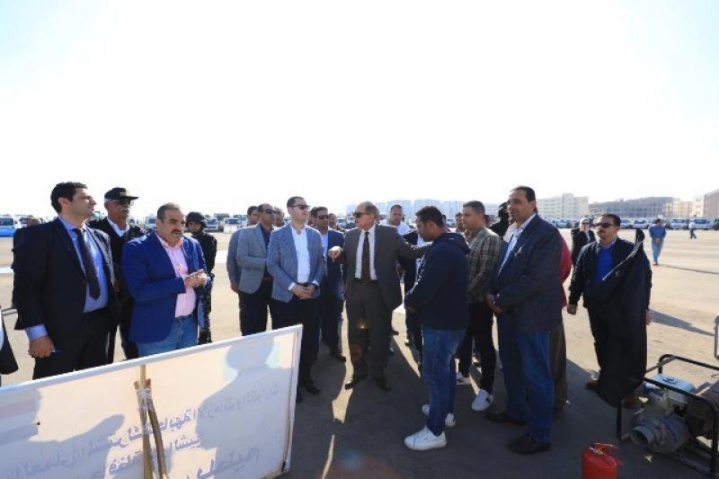 محافظ كفرالشيخ ونائبه يشهدان محاكاة حية لمواجهة السيول والأمطار