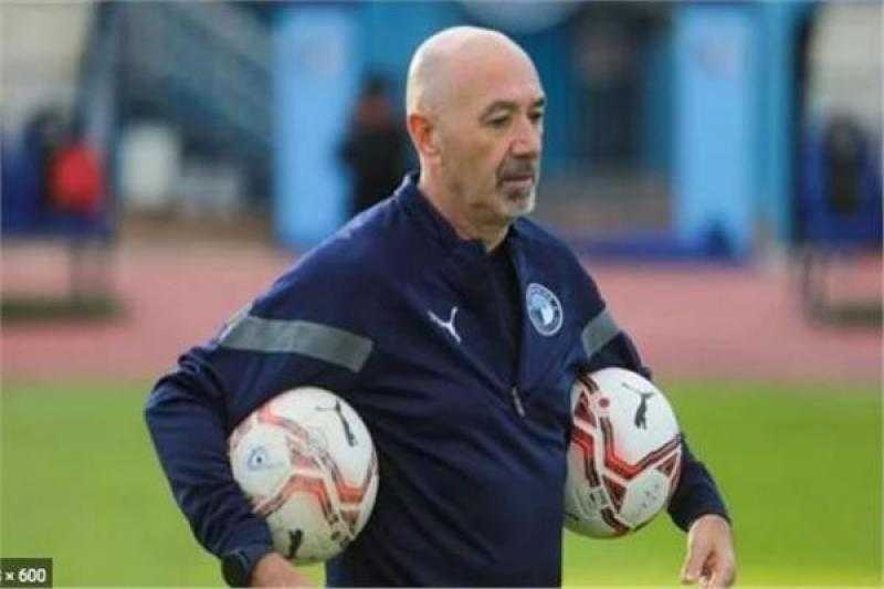 مدرب بيراميدز يعترف بصعوبة مواجهة صن داونز الجنوب أفريقي