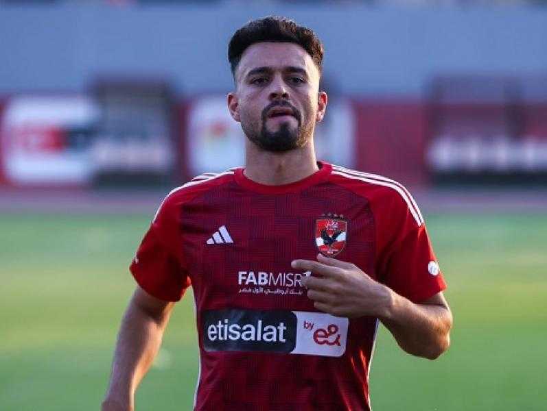 فرج عامر يكشف حقيقة تعاقد سموحة مع ثنائي الأهلي