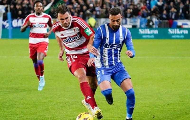 ألافيس يفوز على غرناطة 3 /1 في الدوري الإسباني