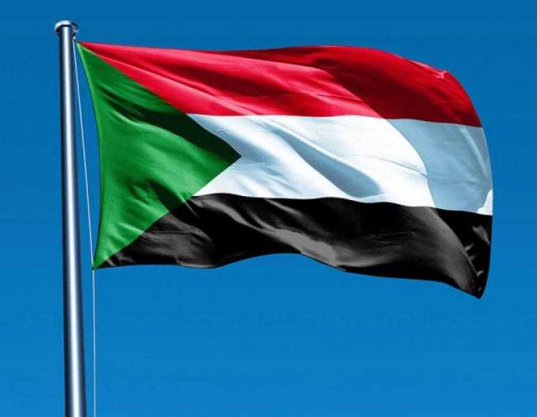 رئيس حزب الشعب الديمقراطي السوداني: نُفوض الجيش في تولي السلطة بالسودان