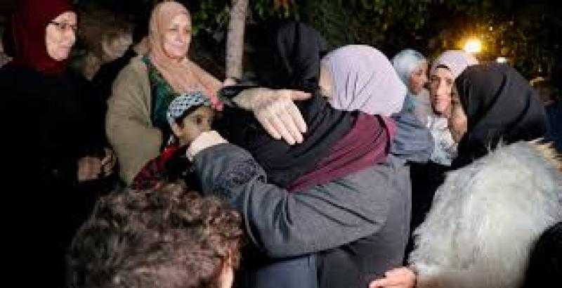 حماس تعلن قائمة الأسرى والأسيرات المشمولين في إفراجات اليوم ضمن صفقة تبادل الأسرى
