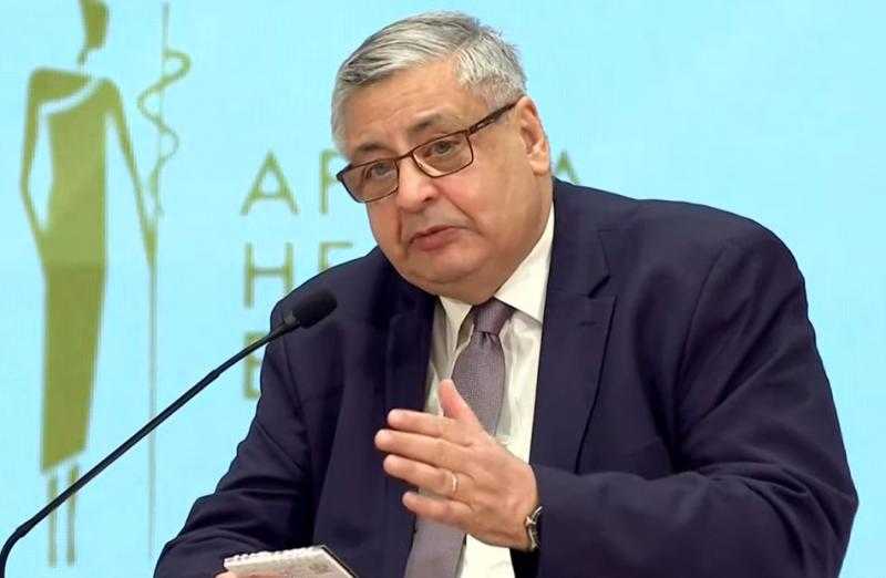 عوض تاج الدين: الرئيس السيسي وجه بدعم الخدمات الصحية بجودة تماثل المعايير العالمية