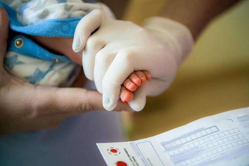 علاج إنزيمي لمرض جيني نادر يصيب الرضع