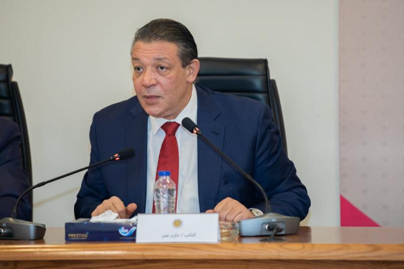 خط أحمر