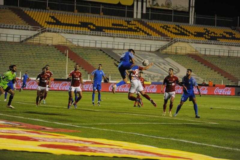 انتهاء الشوط الأول لمباراة الأهلي وسموحة بالتعادل السلبي