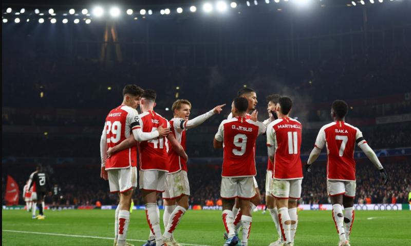 أرسنال يكتسح لنس بسداسية ويمنح أيندهوفن بطاقة العبور لدور الستة عشر