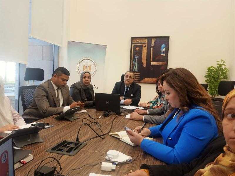 غرفة عمليات وزارة الهجرة تتابع سير الانتخابات الرئاسية للمصريين بالخارج في سلطنة عمان