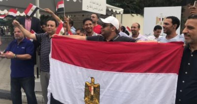 خط أحمر