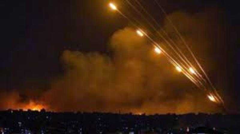 الفصائل الفلسطينية تطلق رشقة صاروخية على تل أبيب ردا على مجازر الاحتلال