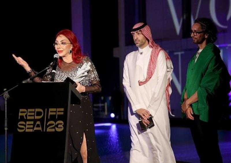 تكريم نبيلة عبيد في احتفالية للمرأة بمهرجان البحر الأحمر السينمائي