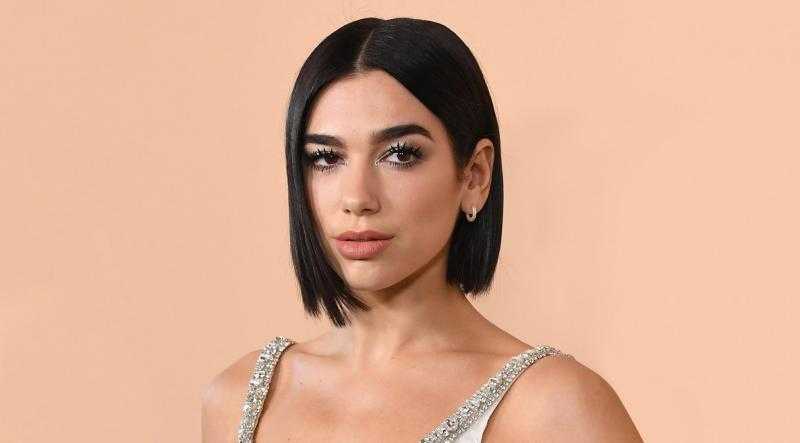 المغنية دوا ليبا تنفصل عن صديقها المخرج الفرنسي رومان جافراس