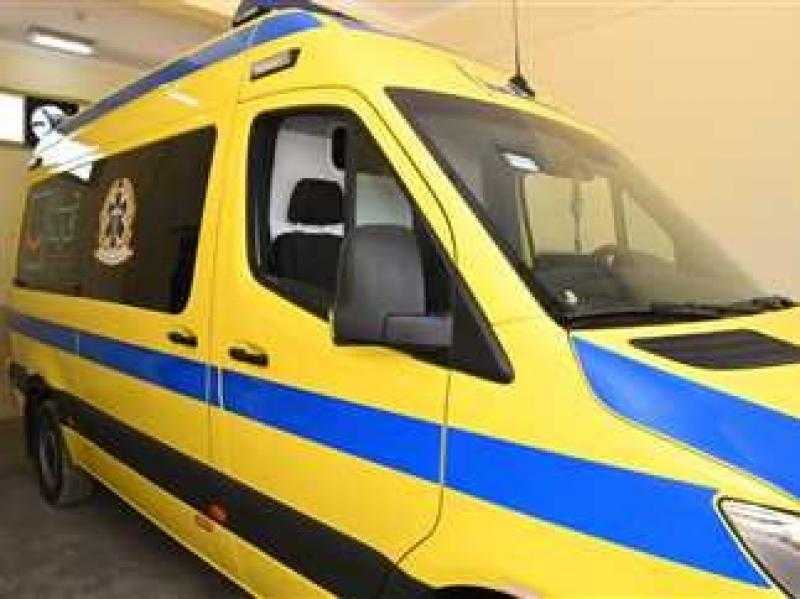 مصرع طفلتين وإصابة ثالثة جراء اصطدامهم بسيارة بكفر الشيخ