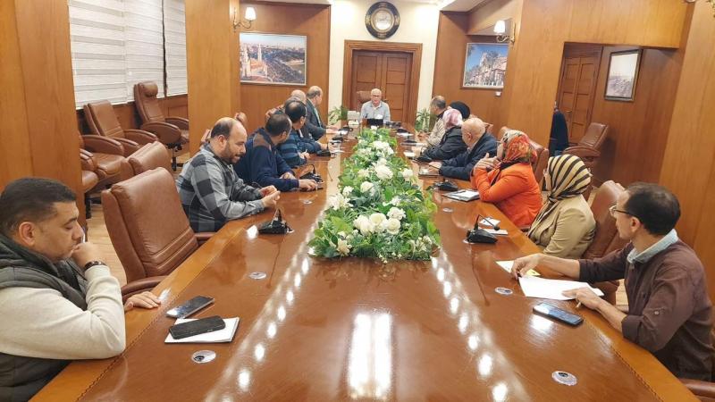 محافظ بورسعيد يتابع الاستعدادات النهائية للانتخابات الرئاسية بالمحافظة