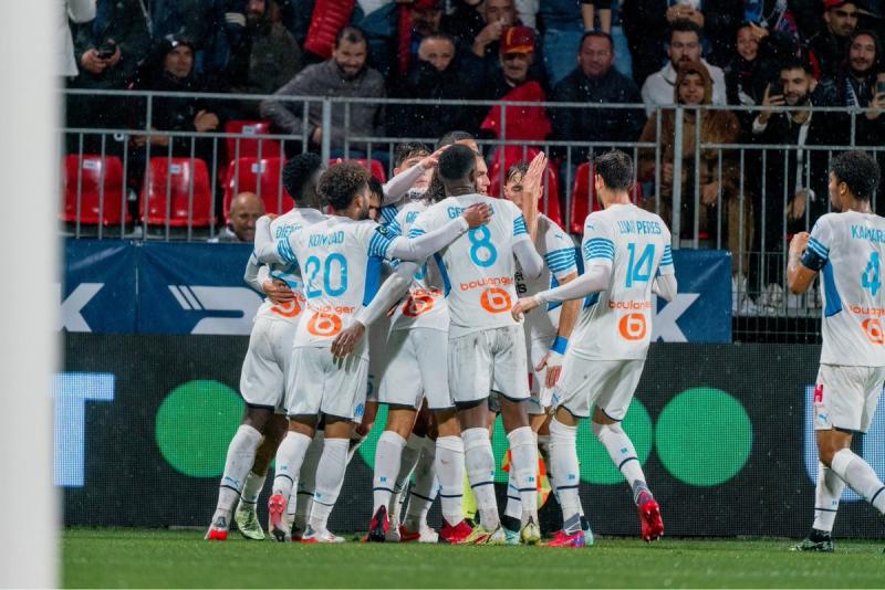 مارسيليا يفوز على رين بثنائية في الدوري الفرنسي