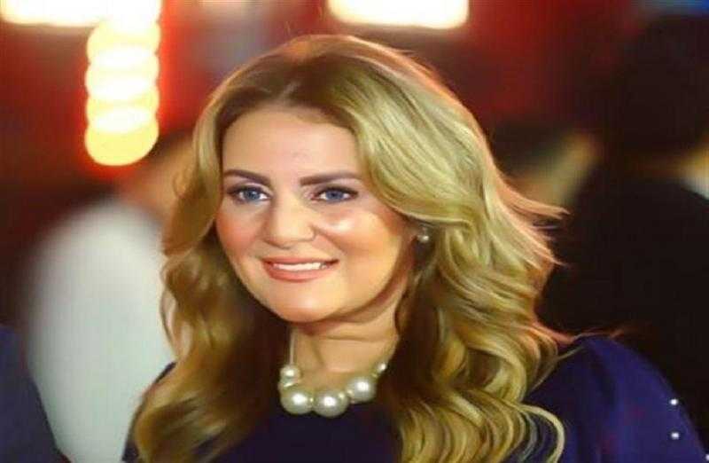 رانيا محمود ياسين تكشف سر اختفائها: قصرت ناحية شغلي