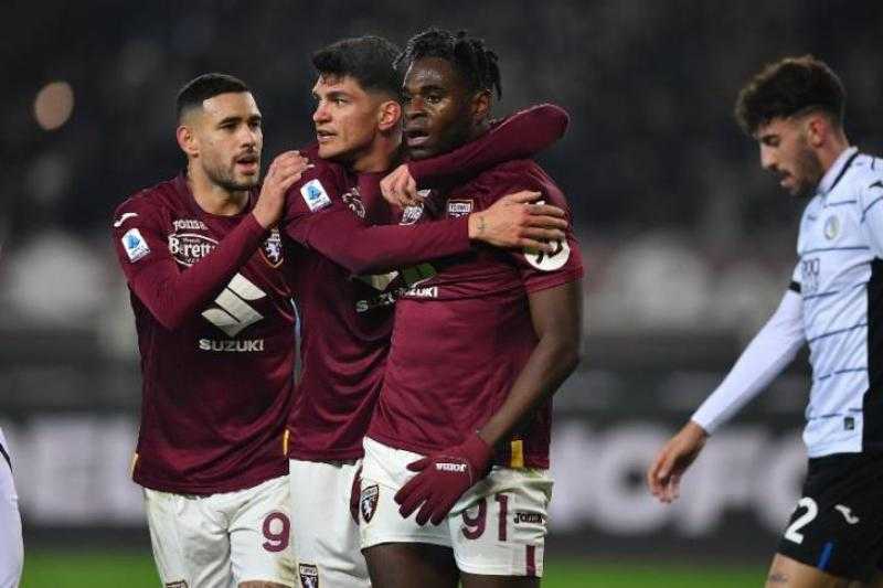 تورينو يهزم أتالانتا بثلاثية في الدوري الإيطالي