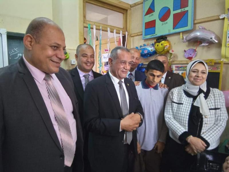 خط أحمر