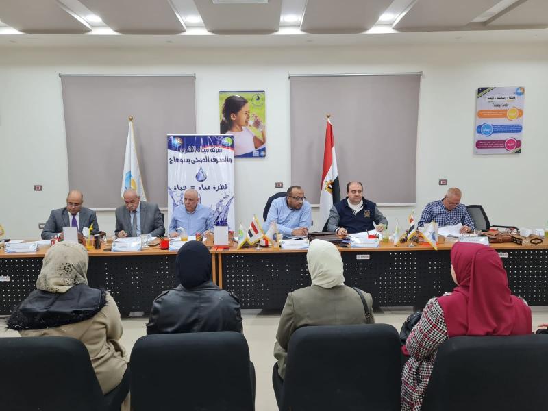 مياه سوهاج تجري المقابلات الشخصية للمتقدمين لمسابقات التوظيف