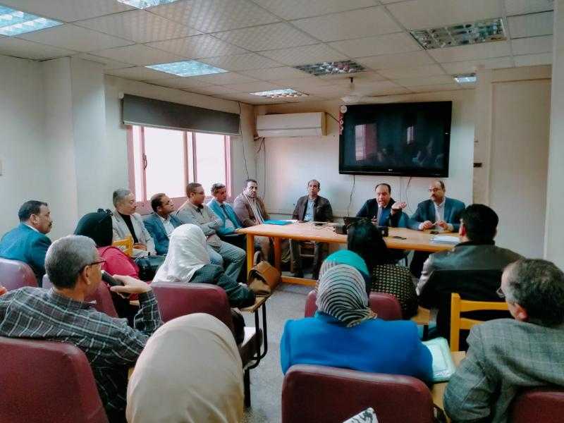 ”صحة سوهاج” تناقش الاستعدادات النهائية للانتخابات الرئاسية تحت شعار ”مصر أولا”