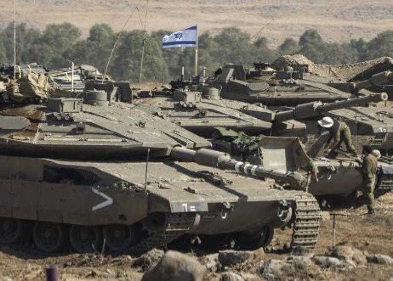 شهود عيان: عشرات الآليات الإسرائيلية تحاول التوغل في مناطق بشرق خان يونس