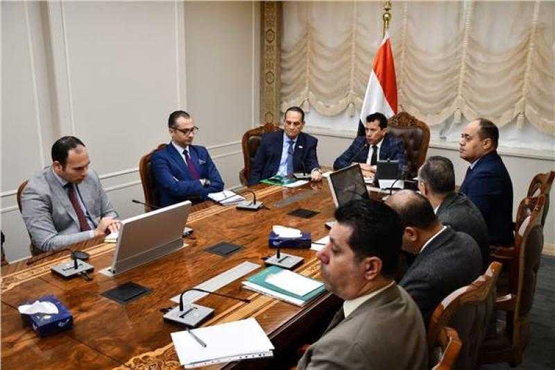 وزير الرياضة يستعرض الملف المصري مع الاتحاد الأفريقي AU
