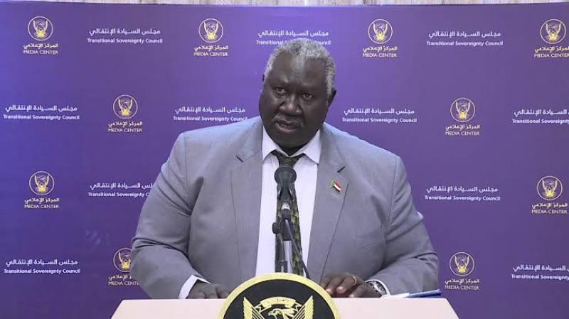 نائب رئيس مجلس السيادة بالسودان يعلن اعتماد خارطة طريق لإنهاء الحرب