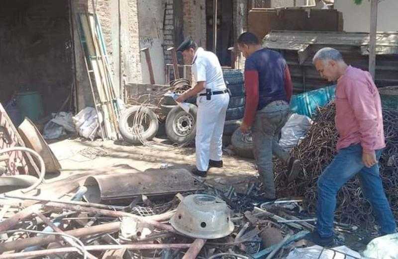 اتخاذ الإجراءات القانونية ضد 17 ورشة ومحلًا في المحلة الكبرى