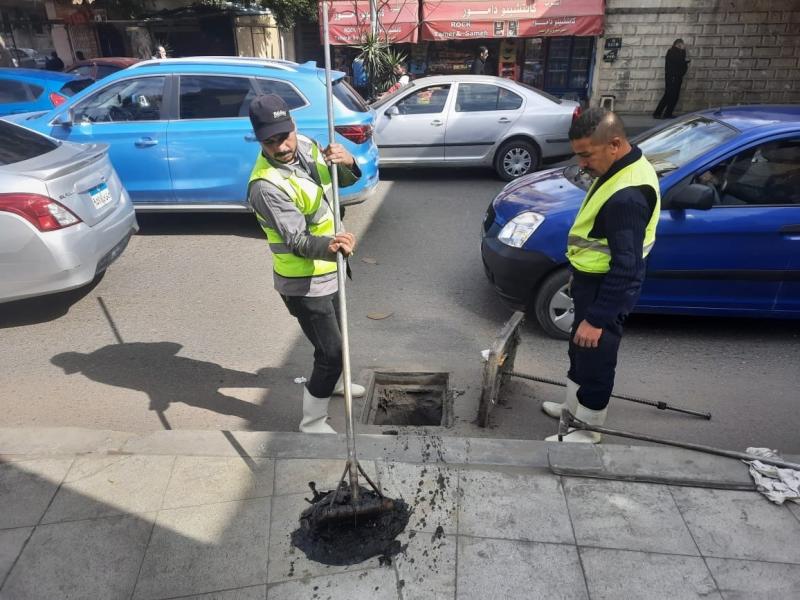 تطهير 45 مطبقا وشنيشة في حي الجمرك بالإسكندرية استعدادا للأمطار