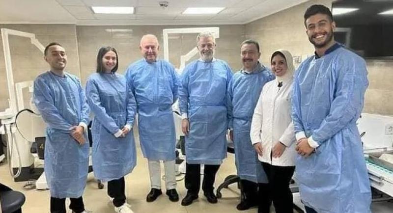 ”طب أسنان” بجامعة الإسكندرية تستقبل أساتذة من ”برشلونة الإسبانية”