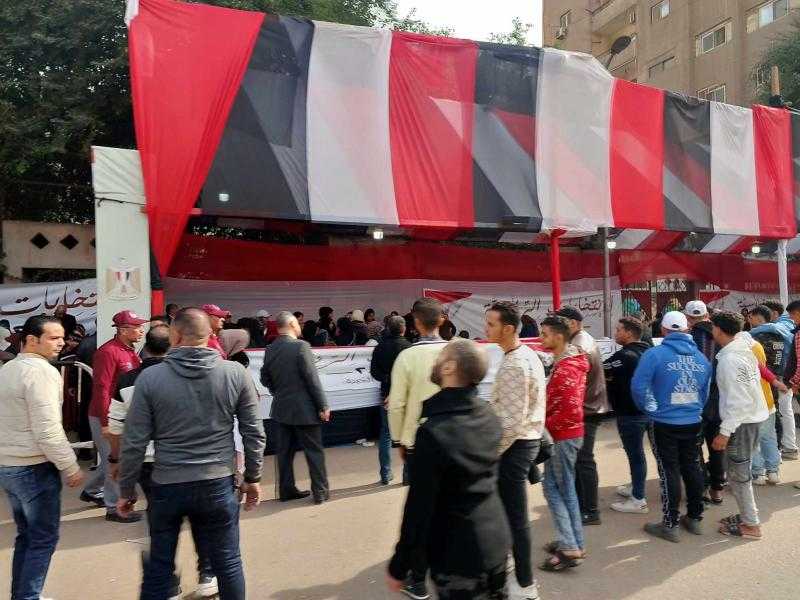 تنظيم وحضور كثيف بلجنة مدرسة «النهضة التجريبية المميزة» في الجيزة | صور