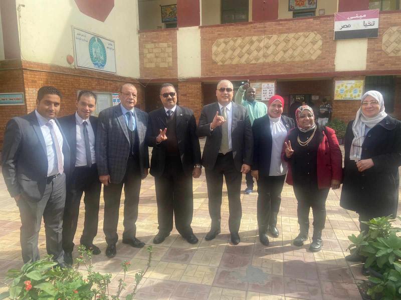خط أحمر