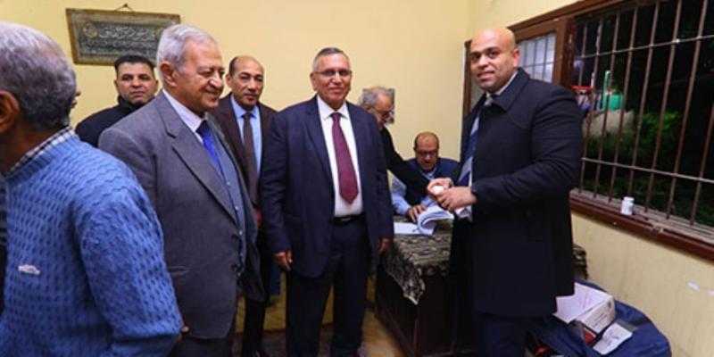 المرشح الرئاسي عبد السند يمامة يتفقد العملية الانتخابية في مدرسة جمال عبد الناصر بالدقي