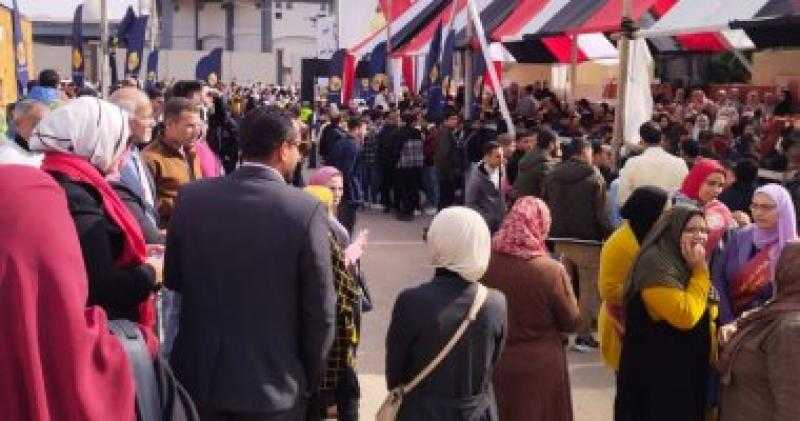 مشاركة نسائية كبيرة في اللجان الانتخابية ببنها