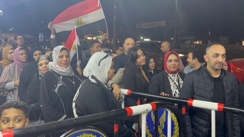 الناخبون يواصلون التوافد بكثافة على لجان الانتخابات بالأسكندرية