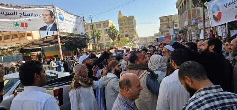 حملة ”السيسي استقرار وتنمية” ترصد 100صورة من الإقبال التاريخي بالمحافظات في اليوم الأول