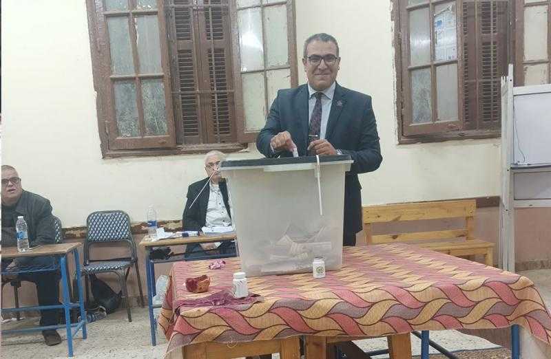 أعضاء تنسيقية شباب الأحزاب والسياسيين يدلون بأصواتهم في الانتخابات الرئاسية| صور